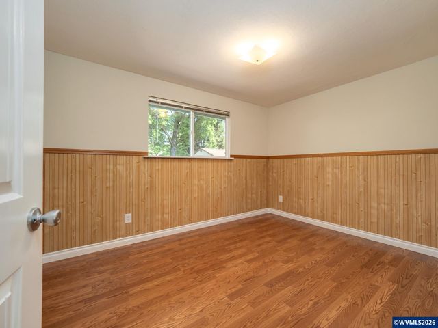 791 SW Linden Ln, Dundee, OR 97115