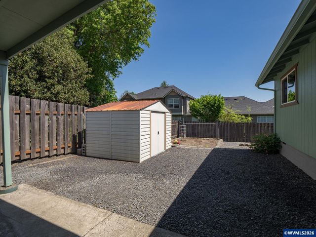 791 SW Linden Ln, Dundee, OR 97115