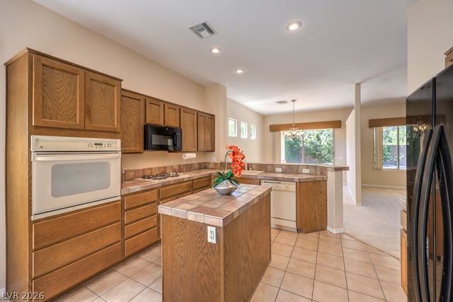 36 Feather Sound Drive, Henderson, NV 89052