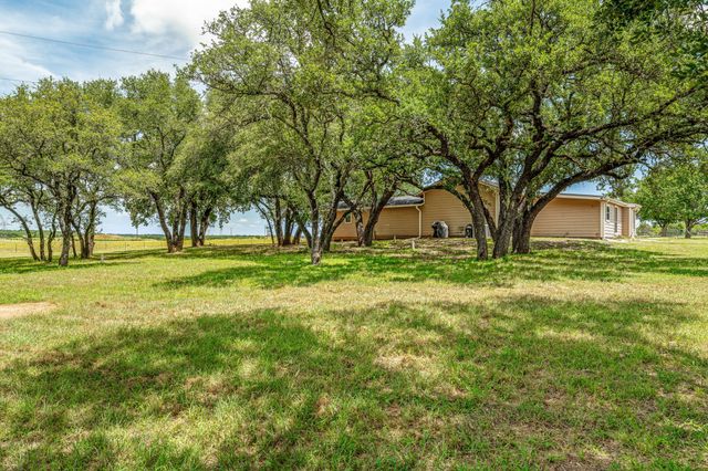 2991 N Farm to Market 200, Rainbow, TX 76077