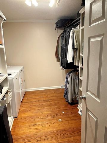 1310 N Forest Lane, Liberty, MO 64068