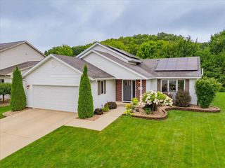 2007 Sylvia Pine Way, Cross Plains, WI 53528