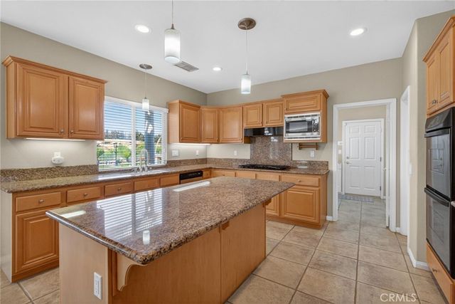 14427 Ashton, Riverside, CA 92508