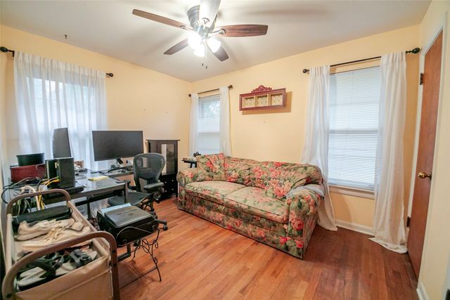 10313 Pinecrest Drive, Dallas, TX 75228