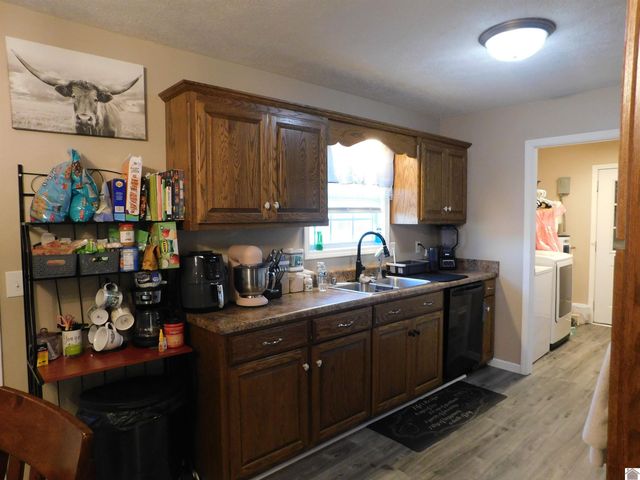 20 Cliffwood Drive, Cadiz, KY 42211