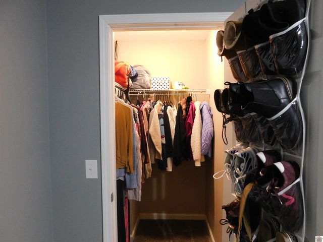 20 Cliffwood Drive, Cadiz, KY 42211