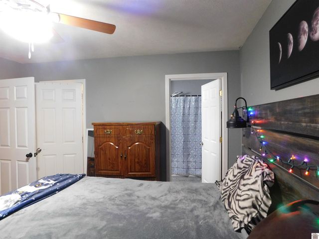 20 Cliffwood Drive, Cadiz, KY 42211