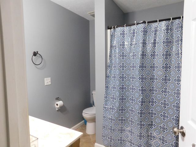 20 Cliffwood Drive, Cadiz, KY 42211