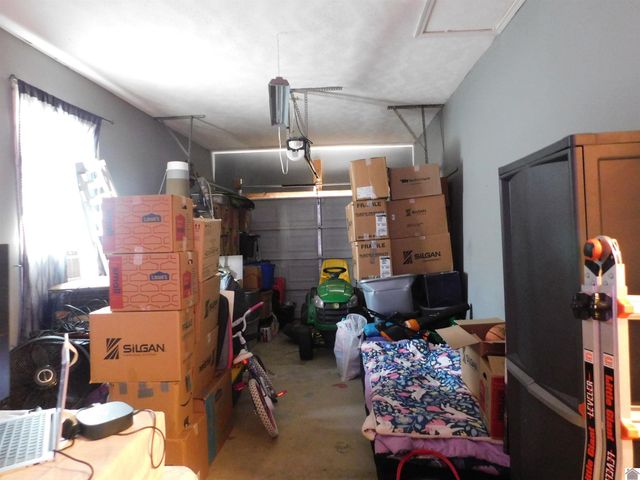 20 Cliffwood Drive, Cadiz, KY 42211