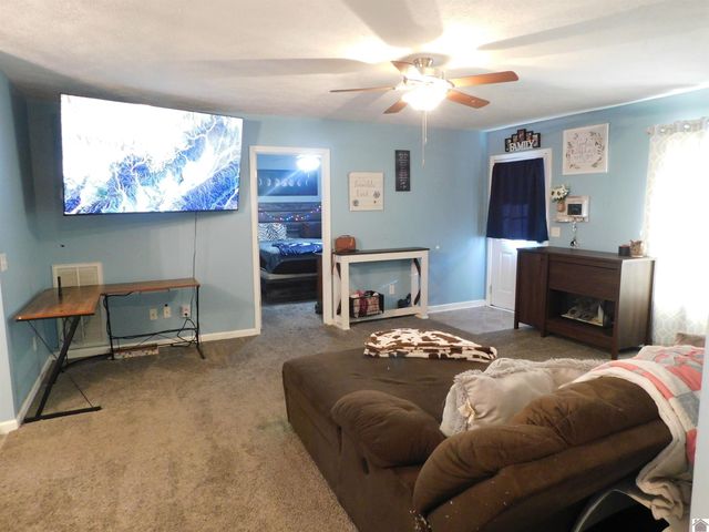 20 Cliffwood Drive, Cadiz, KY 42211