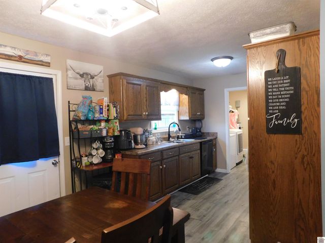 20 Cliffwood Drive, Cadiz, KY 42211