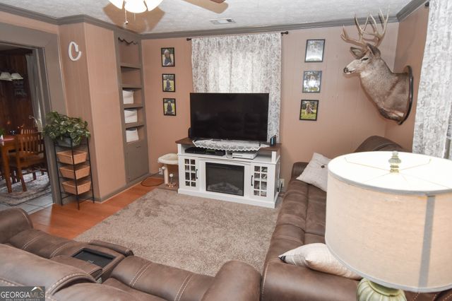 1021 Us Hwy 19, Meansville, GA 30256