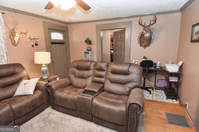 1021 Us Hwy 19, Meansville, GA 30256