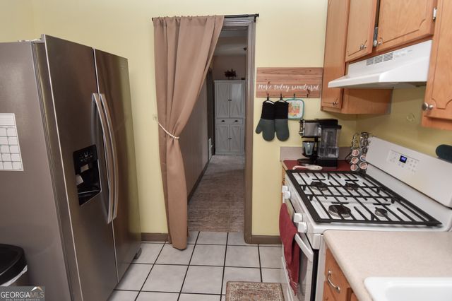 1021 Us Hwy 19, Meansville, GA 30256