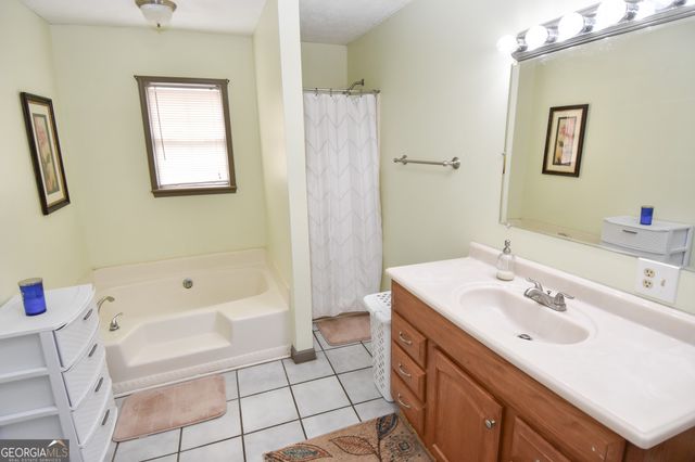 1021 Us Hwy 19, Meansville, GA 30256