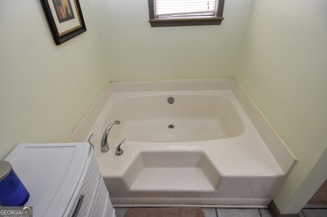 1021 Us Hwy 19, Meansville, GA 30256