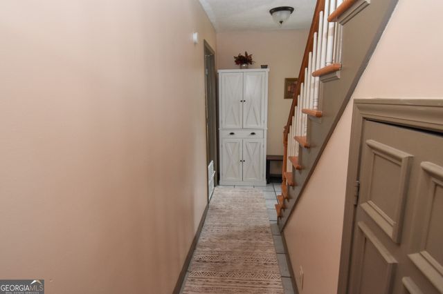 1021 Us Hwy 19, Meansville, GA 30256