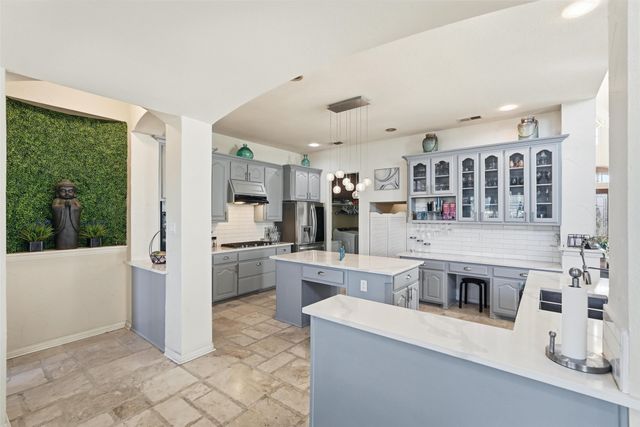 645 Ten Mile Drive, Desoto, TX 75115