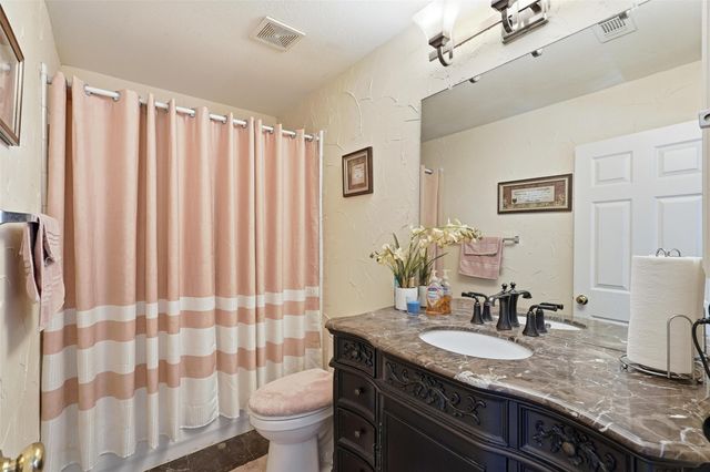 645 Ten Mile Drive, Desoto, TX 75115