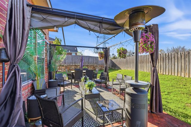 645 Ten Mile Drive, Desoto, TX 75115