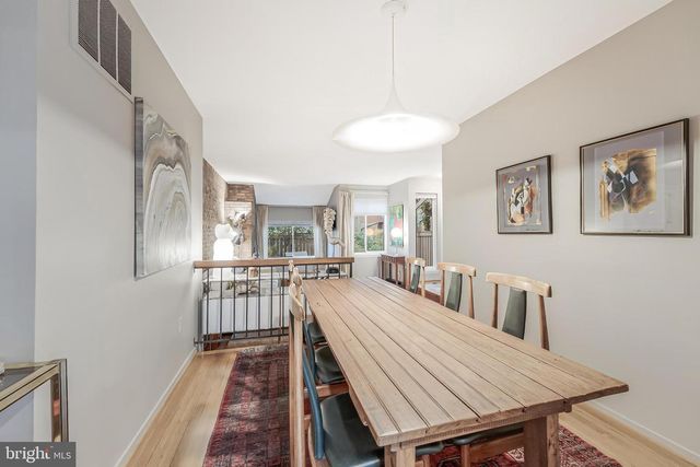 11915 ESCALANTE CT, Reston, VA 20191