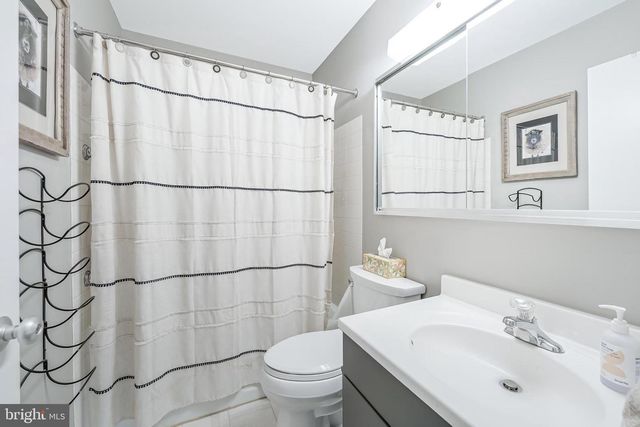 11915 ESCALANTE CT, Reston, VA 20191