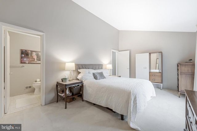 11915 ESCALANTE CT, Reston, VA 20191