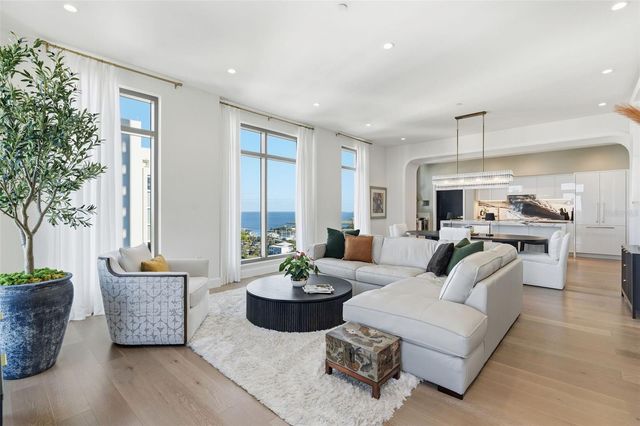 126 4TH AVENUE NE 1401, St Petersburg, FL 33701