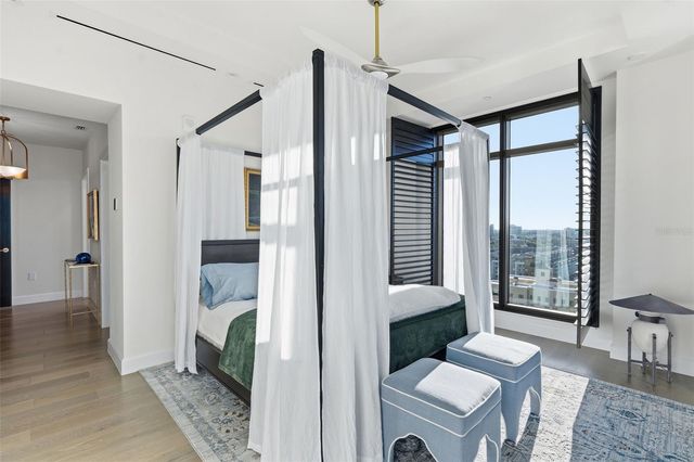 126 4TH AVENUE NE 1401, St Petersburg, FL 33701