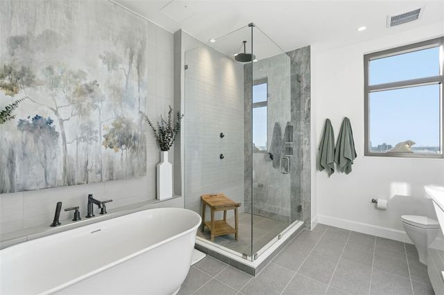 126 4TH AVENUE NE 1401, St Petersburg, FL 33701