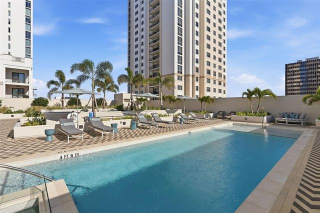 126 4TH AVENUE NE 1401, St Petersburg, FL 33701