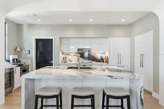 126 4TH AVENUE NE 1401, St Petersburg, FL 33701