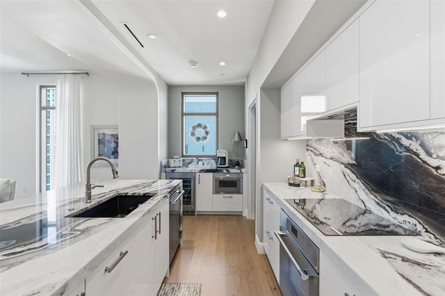 126 4TH AVENUE NE 1401, St Petersburg, FL 33701