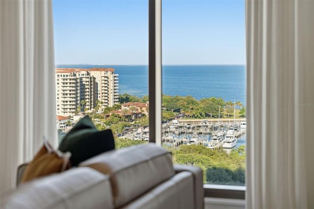 126 4TH AVENUE NE 1401, St Petersburg, FL 33701