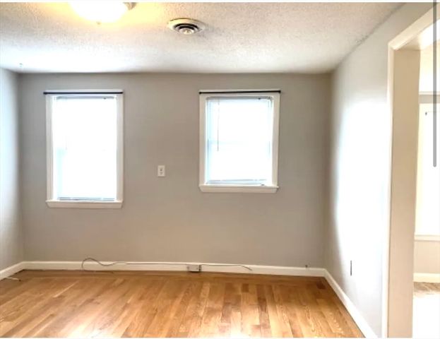 339 Village St 1a, Millis, MA 02054