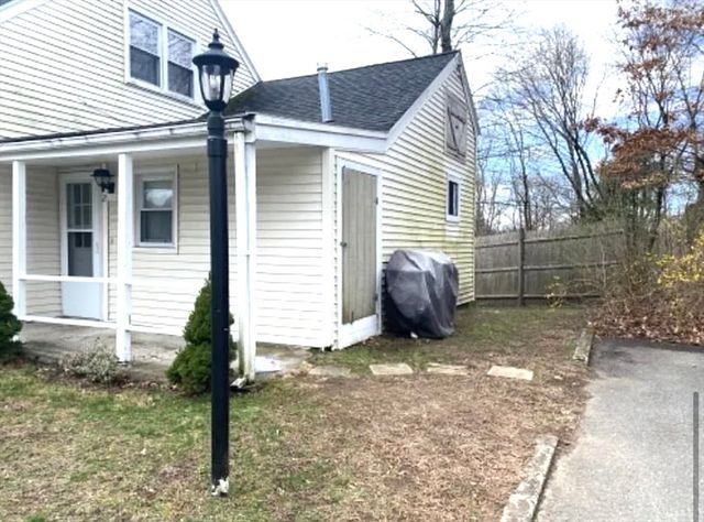 339 Village St 1a, Millis, MA 02054