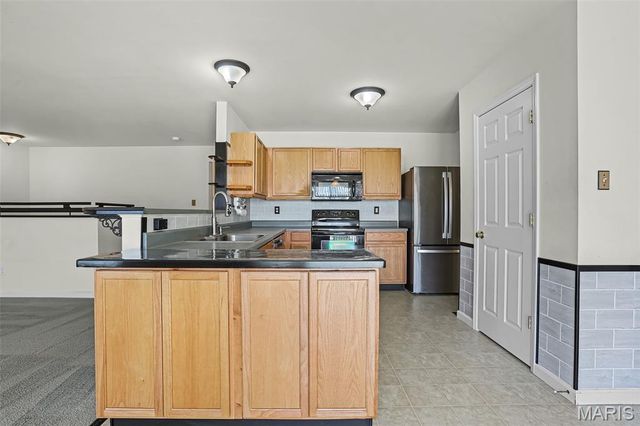 420 Country Stone Drive, Lake St Louis, MO 63367