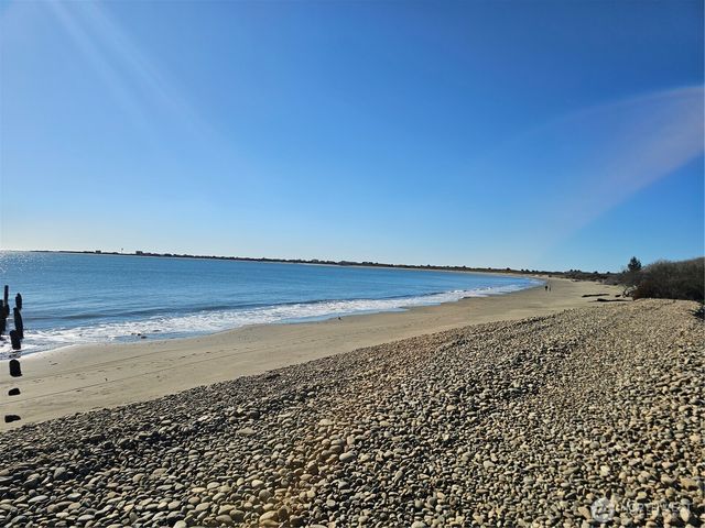 219 Marine View Drive SE, Ocean Shores, WA 98569