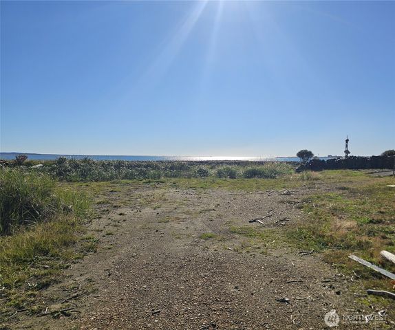 219 Marine View Drive SE, Ocean Shores, WA 98569