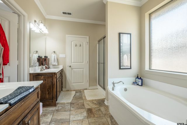 207 Bedford Place, Bullard, TX 75757