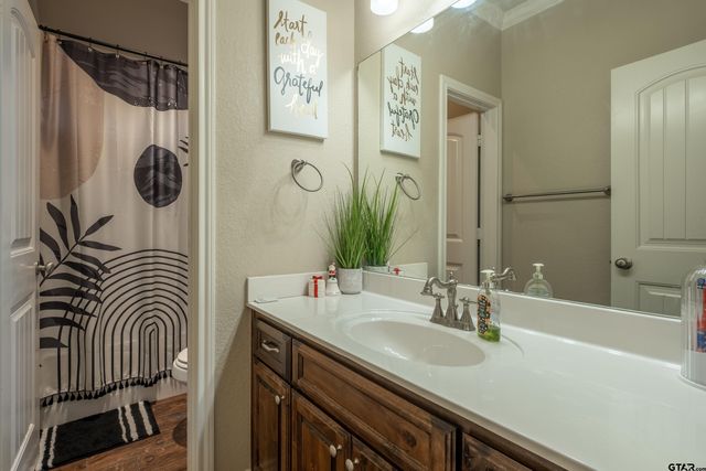 207 Bedford Place, Bullard, TX 75757