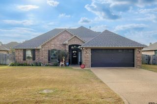207 Bedford Place, Bullard, TX 75757