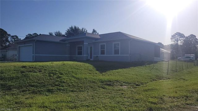 653 Foxchase DR, Lehigh Acres, FL 33974