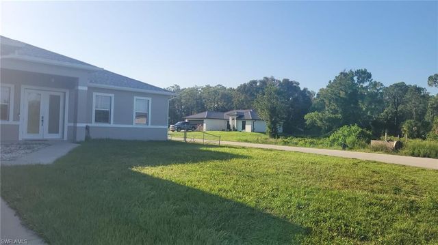 653 Foxchase DR, Lehigh Acres, FL 33974