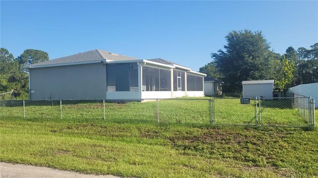 653 Foxchase DR, Lehigh Acres, FL 33974