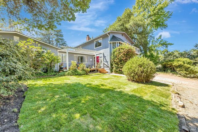 3590 Burnside Rd, Sebastopol, CA 95472