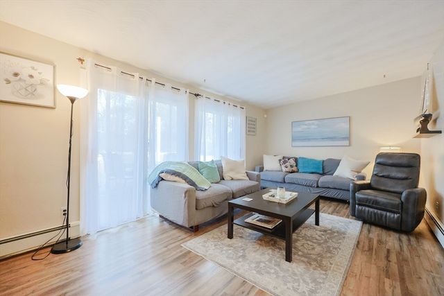 11 Edith Road, Framingham, MA 01701