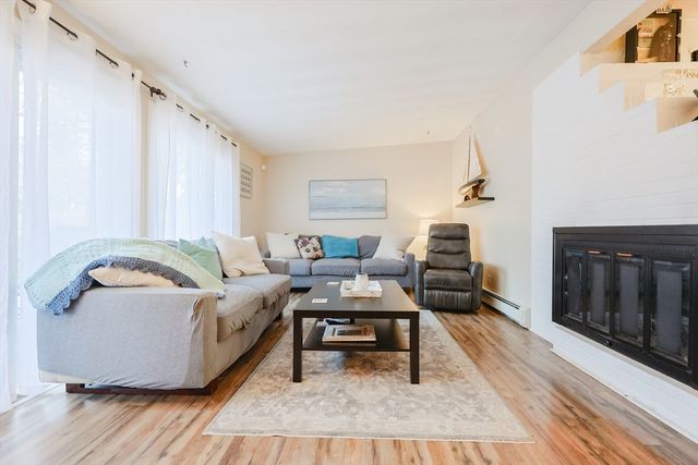 11 Edith Road, Framingham, MA 01701