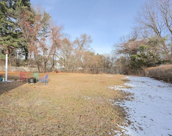 11 Edith Road, Framingham, MA 01701