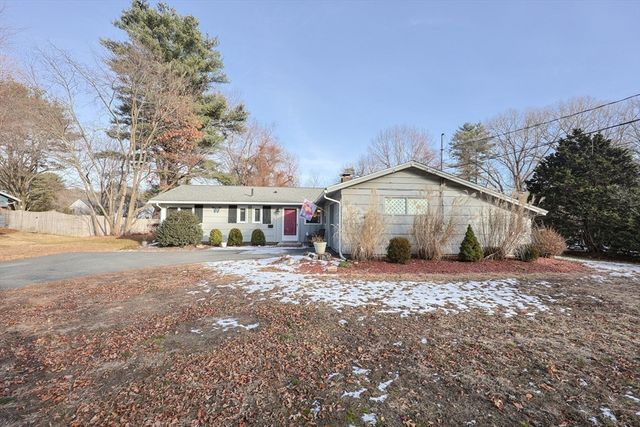 11 Edith Road, Framingham, MA 01701